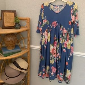 Floral Midi Dress with POCKETS!